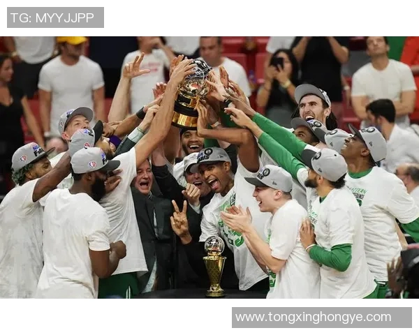 波士顿凯尔特人击败湖人队,取得三连胜:绿军势不可挡的荣耀之路 波士顿凯尔特人击败湖人队,取得三连胜:绿军势不可挡的荣耀之路