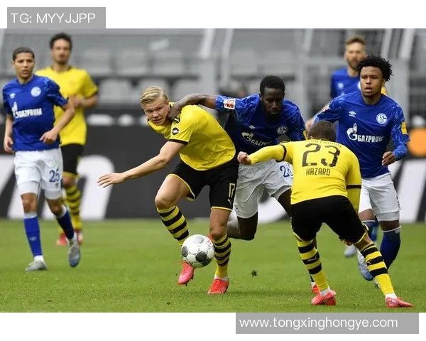 德甲豪门对决:多特蒙德vs沙尔克04,燃情战胜利尽在眼前 德甲豪门对决:多特蒙德vs沙尔克04,燃情战胜利尽在眼前