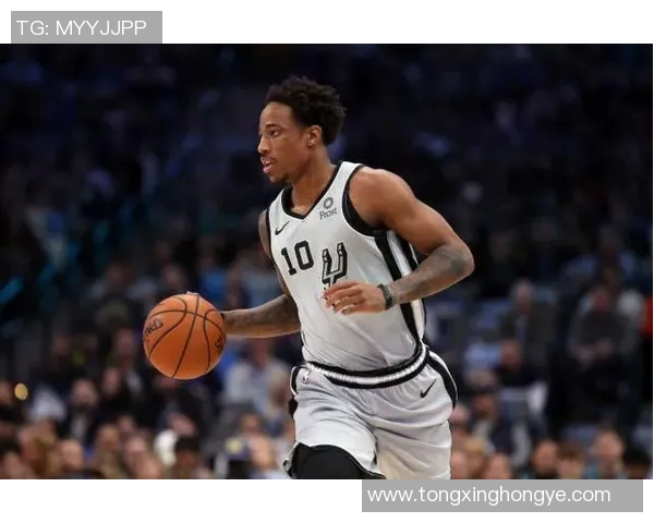 马刺逆转猛龙获胜，德罗赞砍下28分，引领球队走向胜利