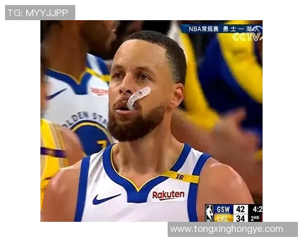 勇士力克灰熊,库里独得42分刷新个人纪录 勇士力克灰熊,库里独得42分刷新个人纪录